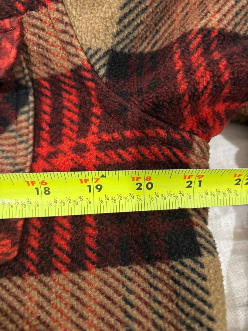 Hawke & Co Plaid Sherpa Lined Flannel Jacket Mens Med Black Red Tan Heavy Warm